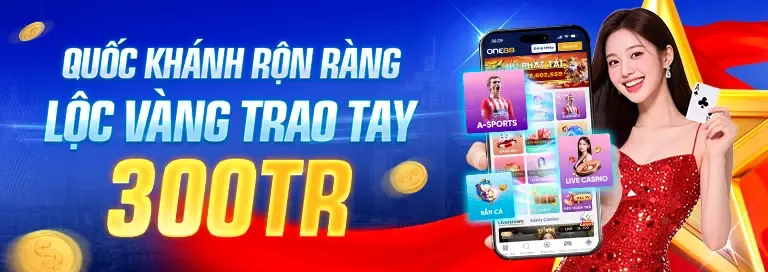 Cầu thủ bóng rổ đang úp rổ mạnh mẽ trên sân